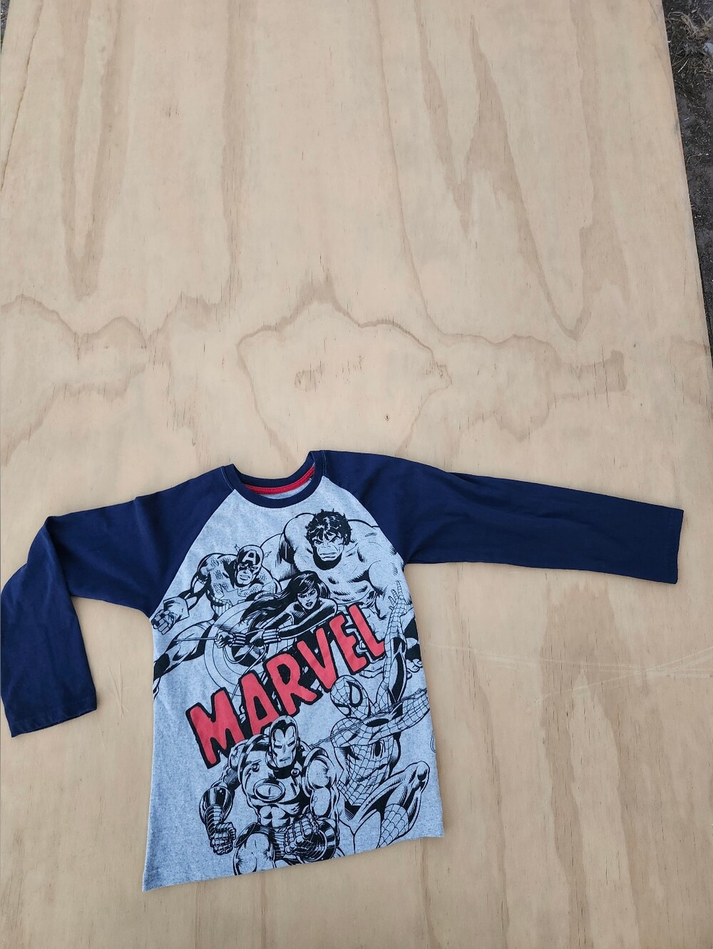 Marvel Gray & Navy Long Sleeve Superhero Graphic Tee